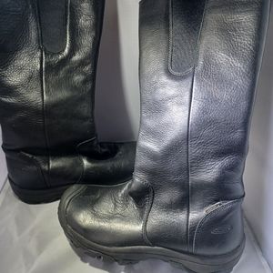 KEEN BOOTS